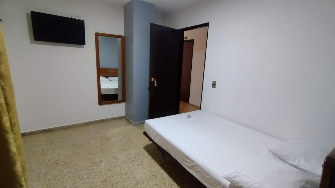 Hotel Medellin Kapital Luaran gambar