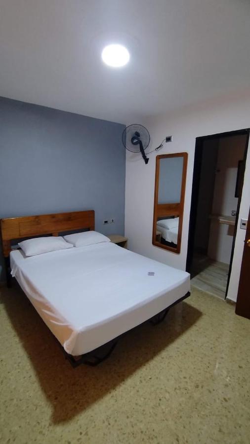 Hotel Medellin Kapital Luaran gambar