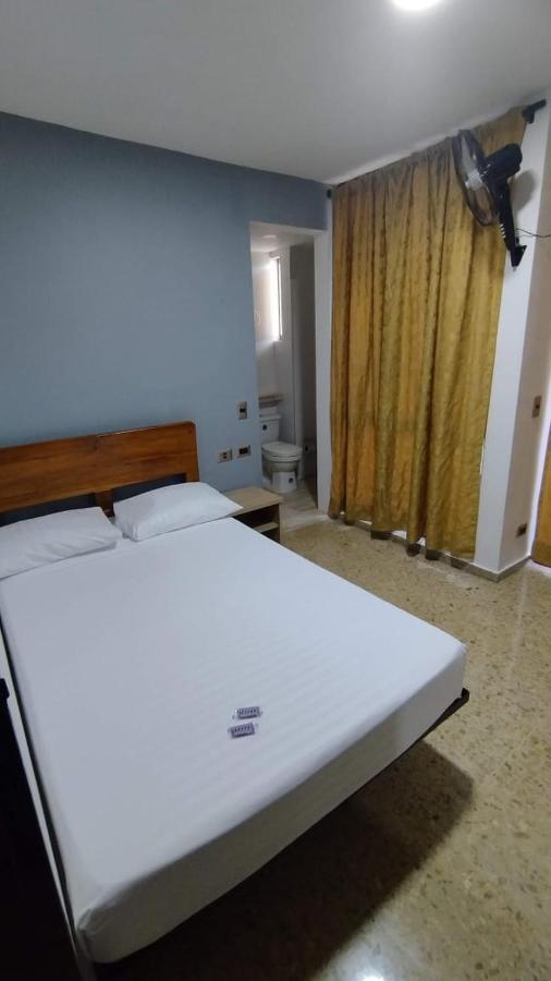 Hotel Medellin Kapital Luaran gambar