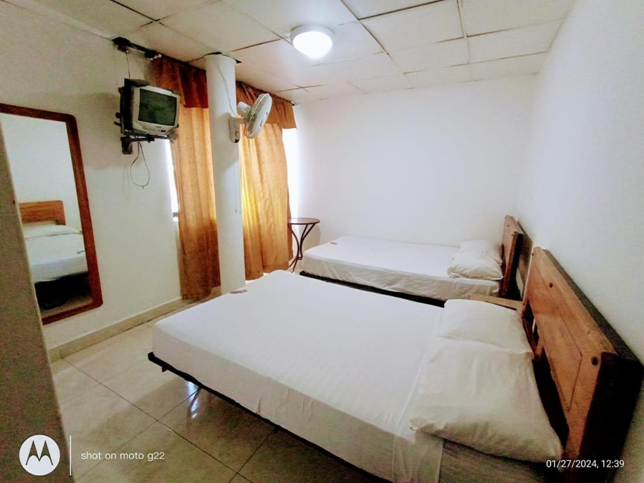 Hotel Medellin Kapital Luaran gambar
