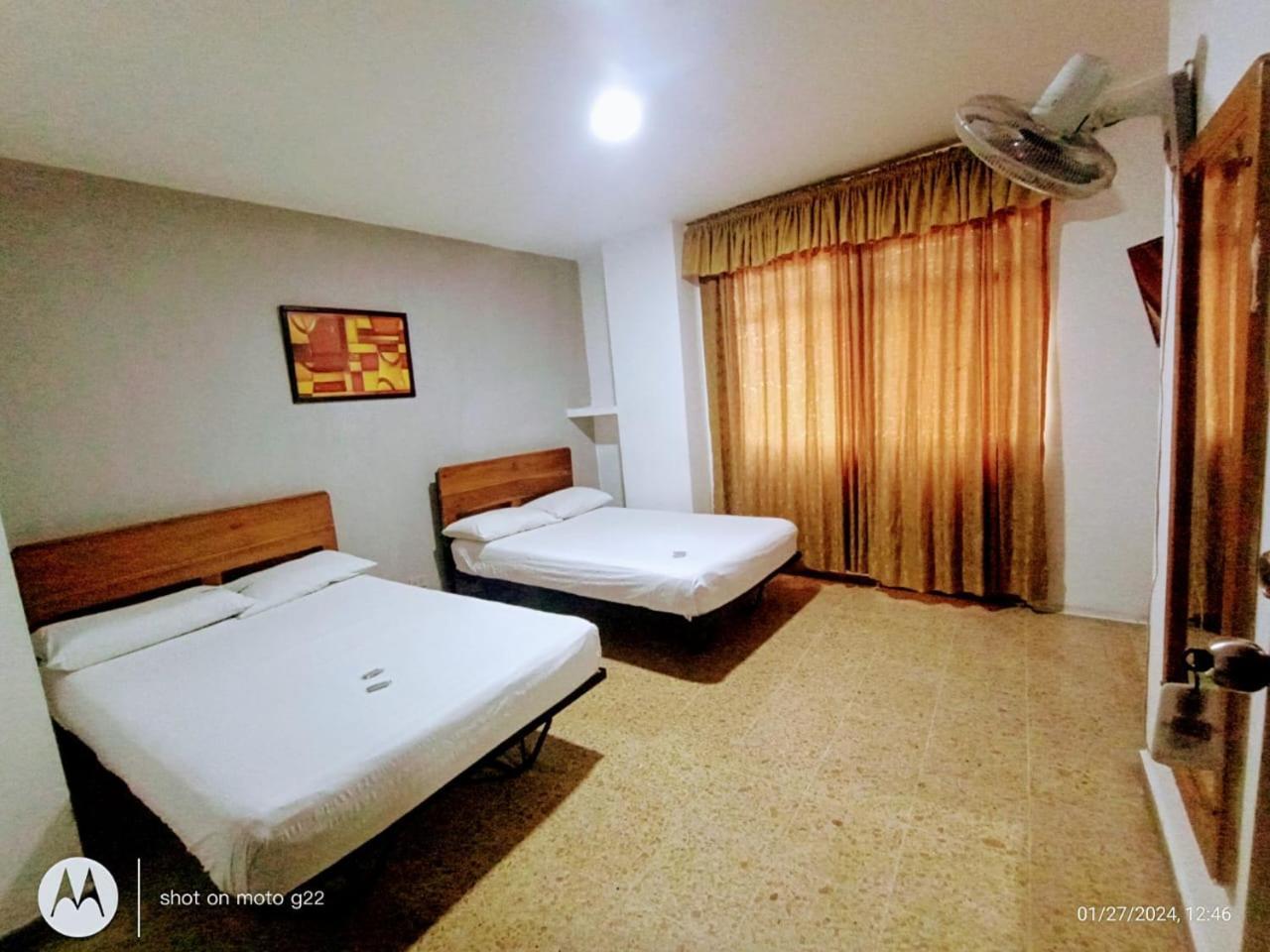 Hotel Medellin Kapital Luaran gambar