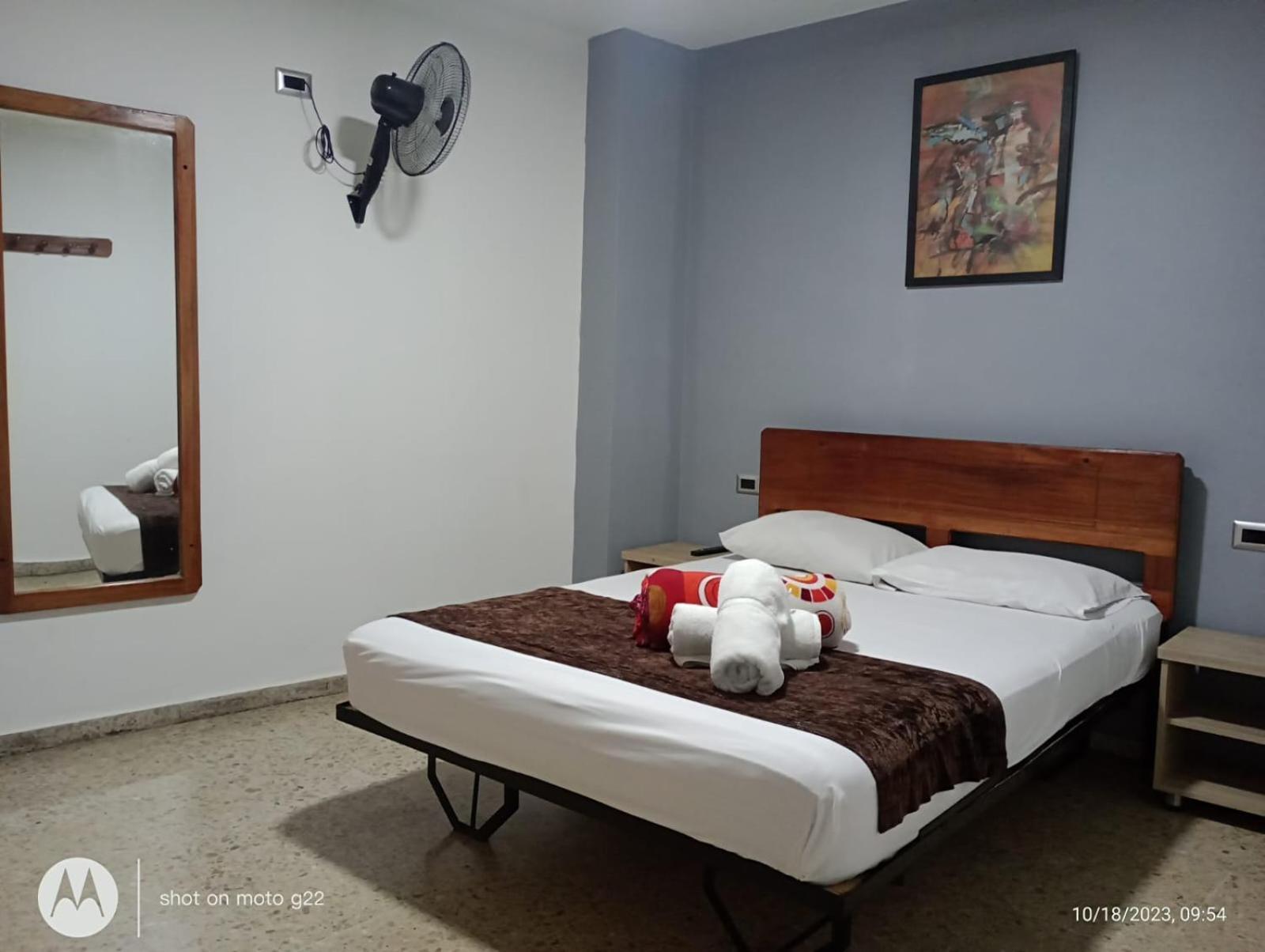 Hotel Medellin Kapital Luaran gambar